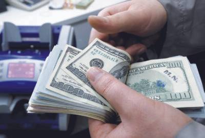 الدولار كم سنت ؟